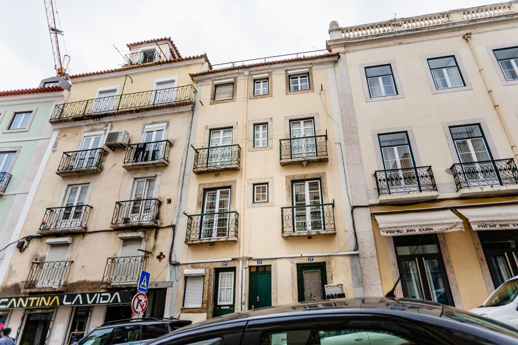Visit Lisbon 4Fun - Anjos Apartment Exterior foto