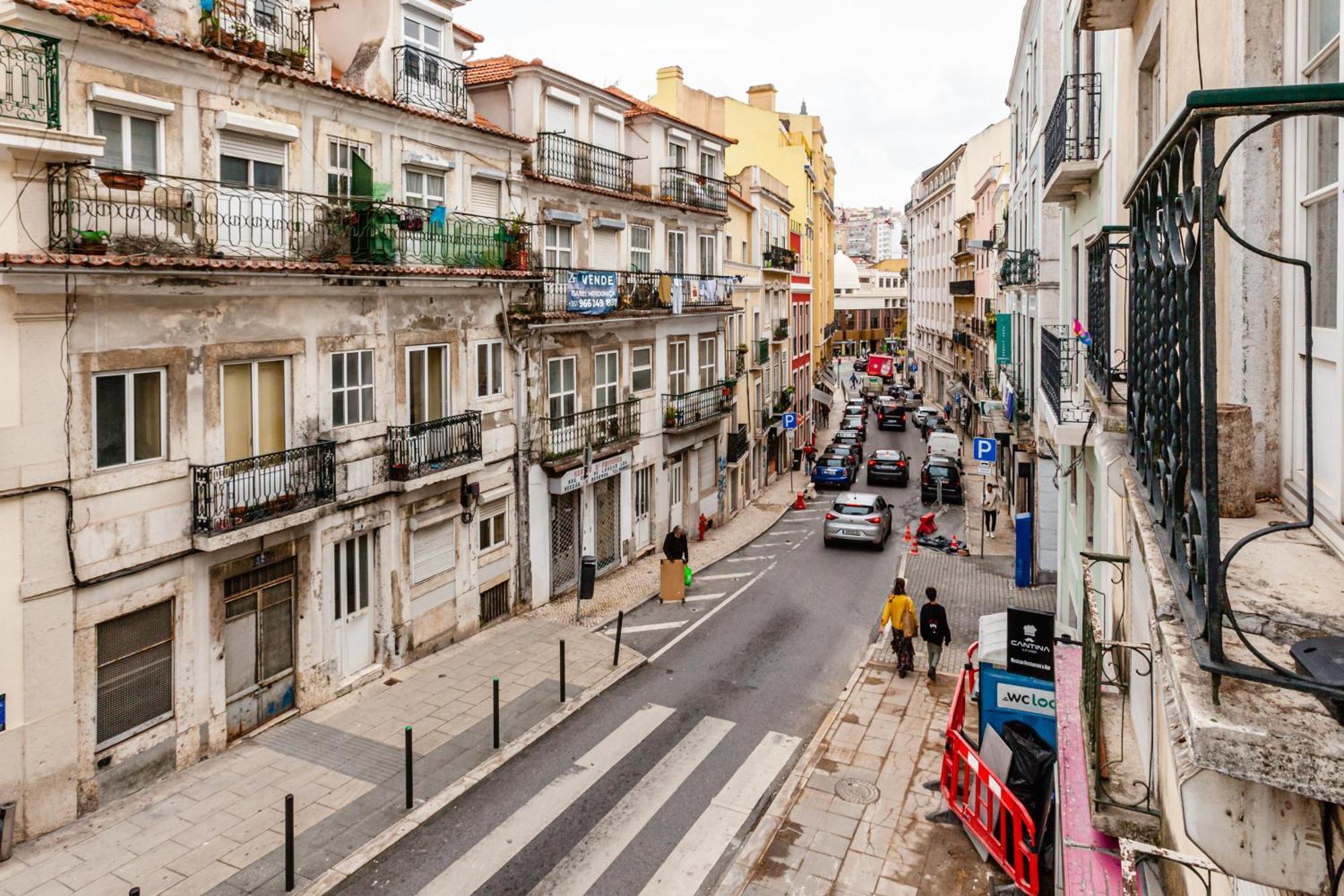 Visit Lisbon 4Fun - Anjos Apartment Exterior foto